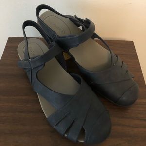 Size 12 BareTraps flats.